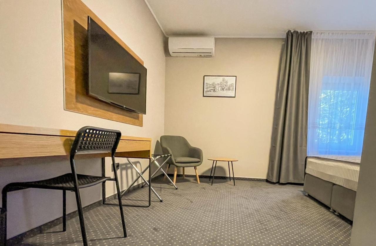 Bed and Breakfast Industrial Belisce Экстерьер фото